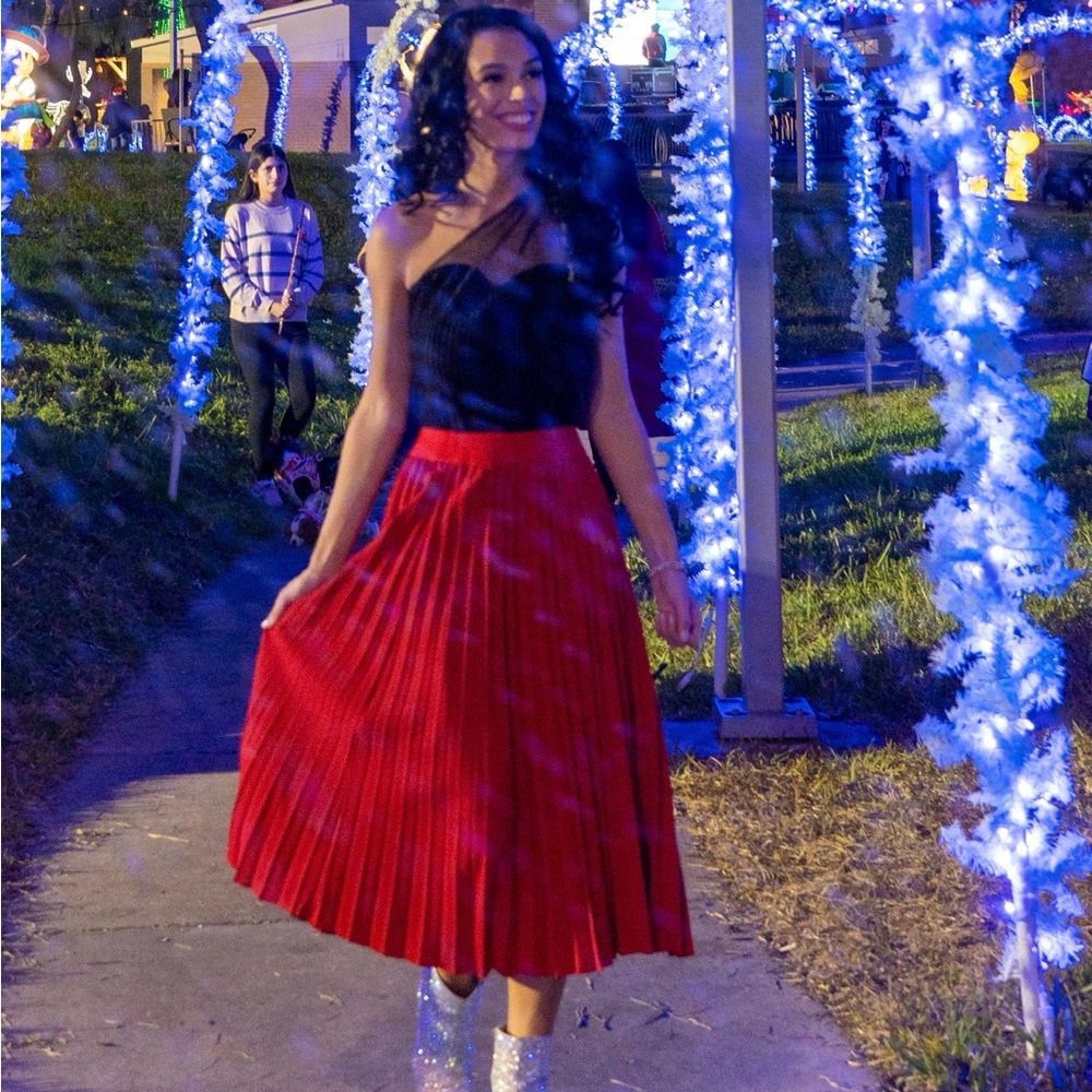 Elegant Red Pleated Skirt